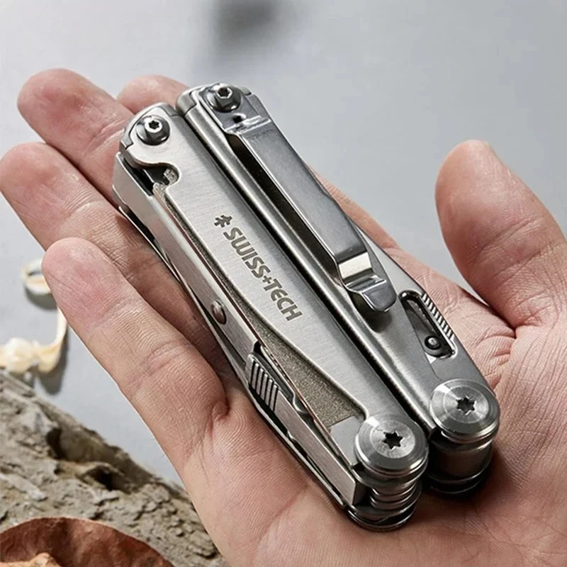 SWISS TECH 18 w 1 Multitool Sz – Fishing Equipment Box recenzja i cena